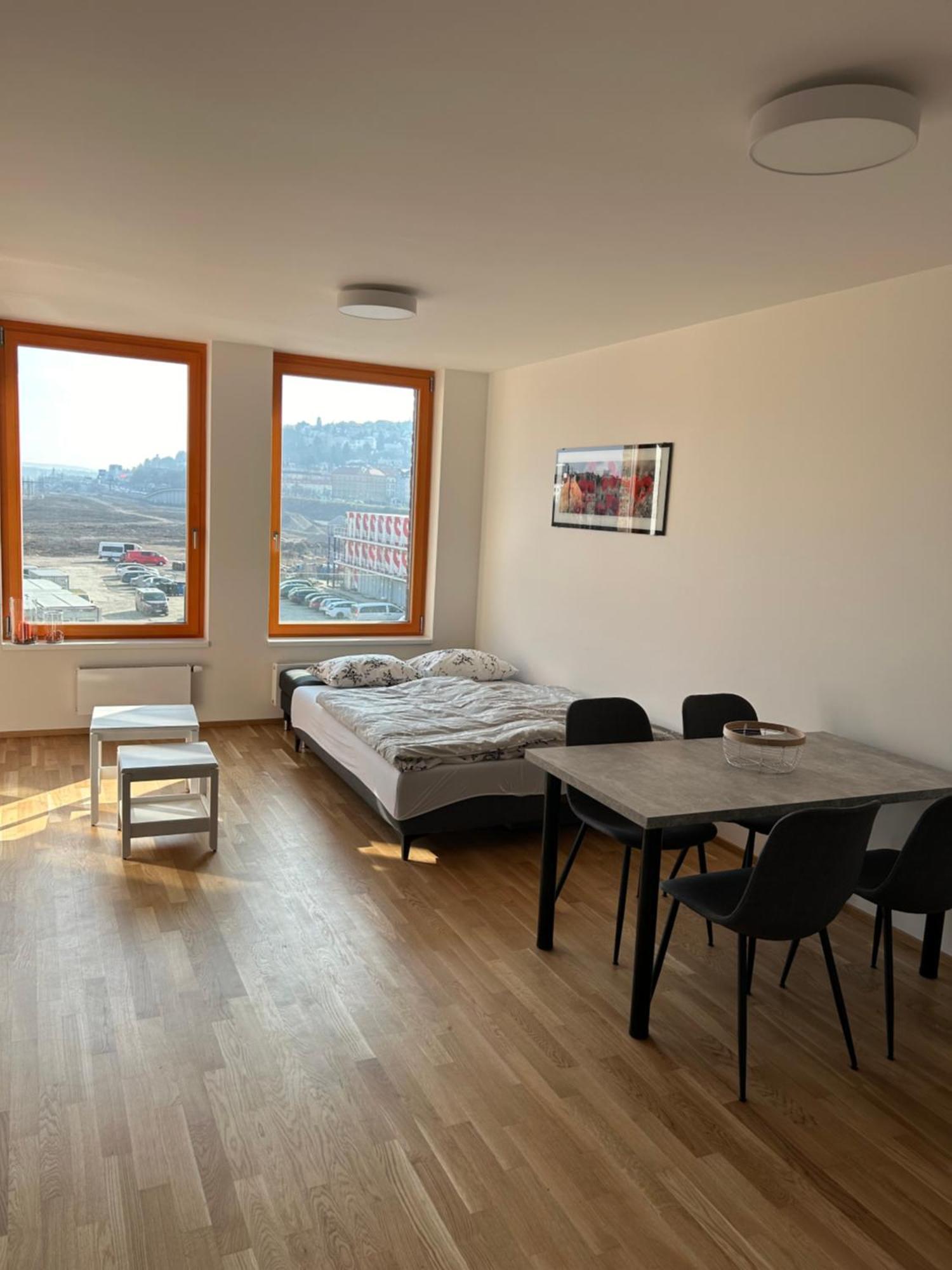 Prague Smichov Andel Apartment Екстериор снимка