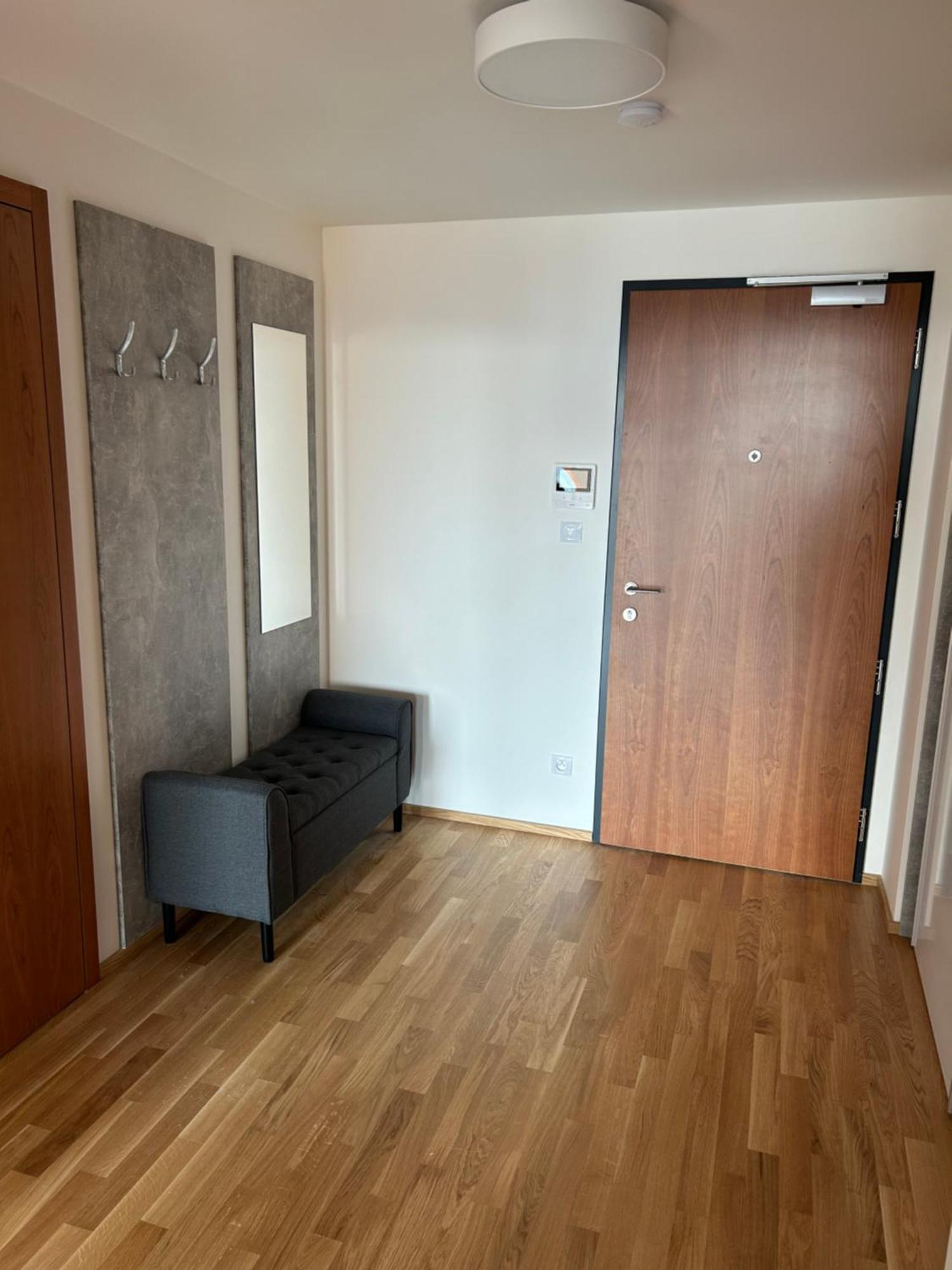 Prague Smichov Andel Apartment Екстериор снимка
